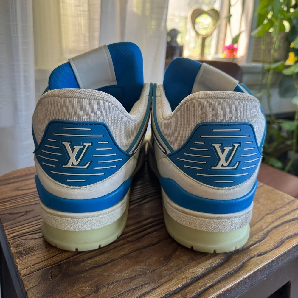 Louis Vuitton LV Trainer Sneakers White Blue Leather Men's Size 11 GO 0270 - Picture 4 of 9